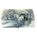 cutie pictata manual cu peisaj de iarna