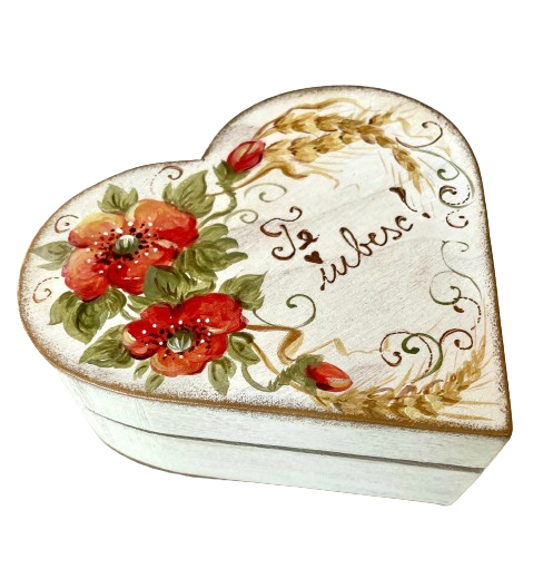 cutie inima pictata cu maci